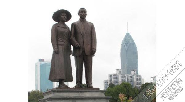 伟人孙中山和他的妻子宋庆龄铜雕像