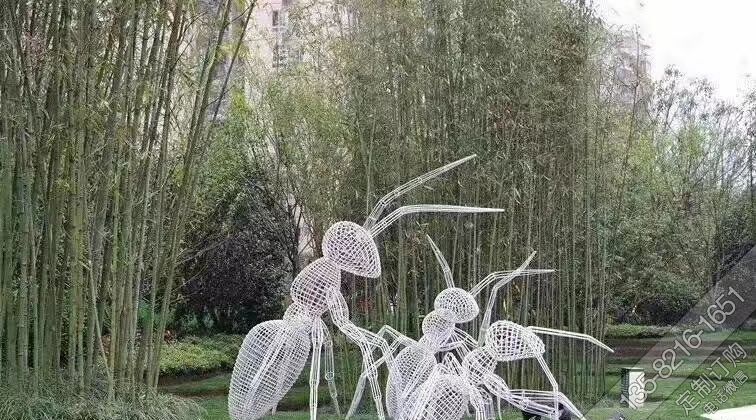 城市镂空不锈钢蚂蚁雕塑