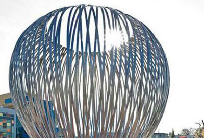 广场不锈钢镂空球雕塑
