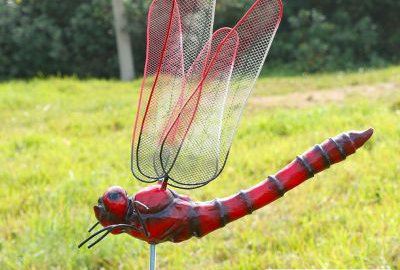公园飞翔玻璃钢蜻蜓雕塑