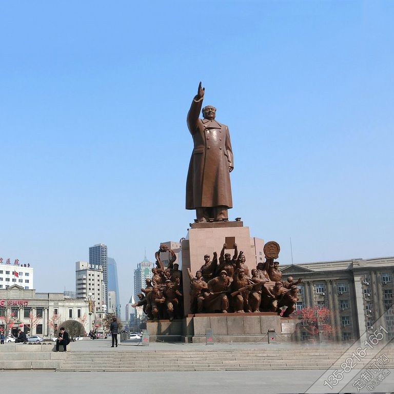 广场毛泽东人物景观铜雕